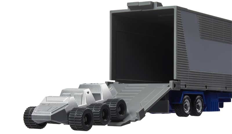 Transformers Generation Deluxe Retro Leader Class Action Figure- Autobot Commander Optimus